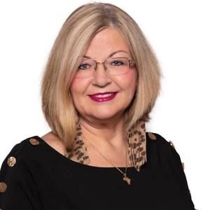 Meet your Posher, Sandra